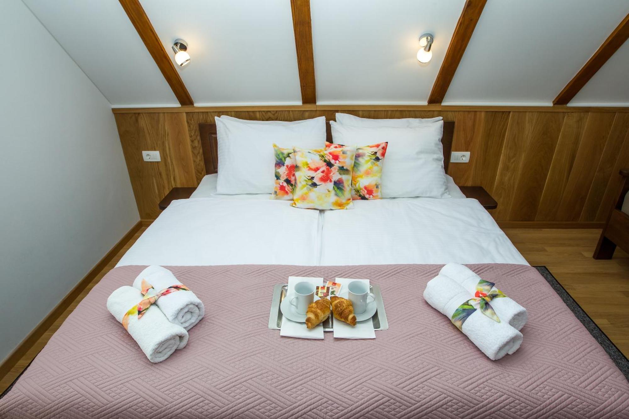 B&B Lady Of The Lake Jezerce Quarto foto